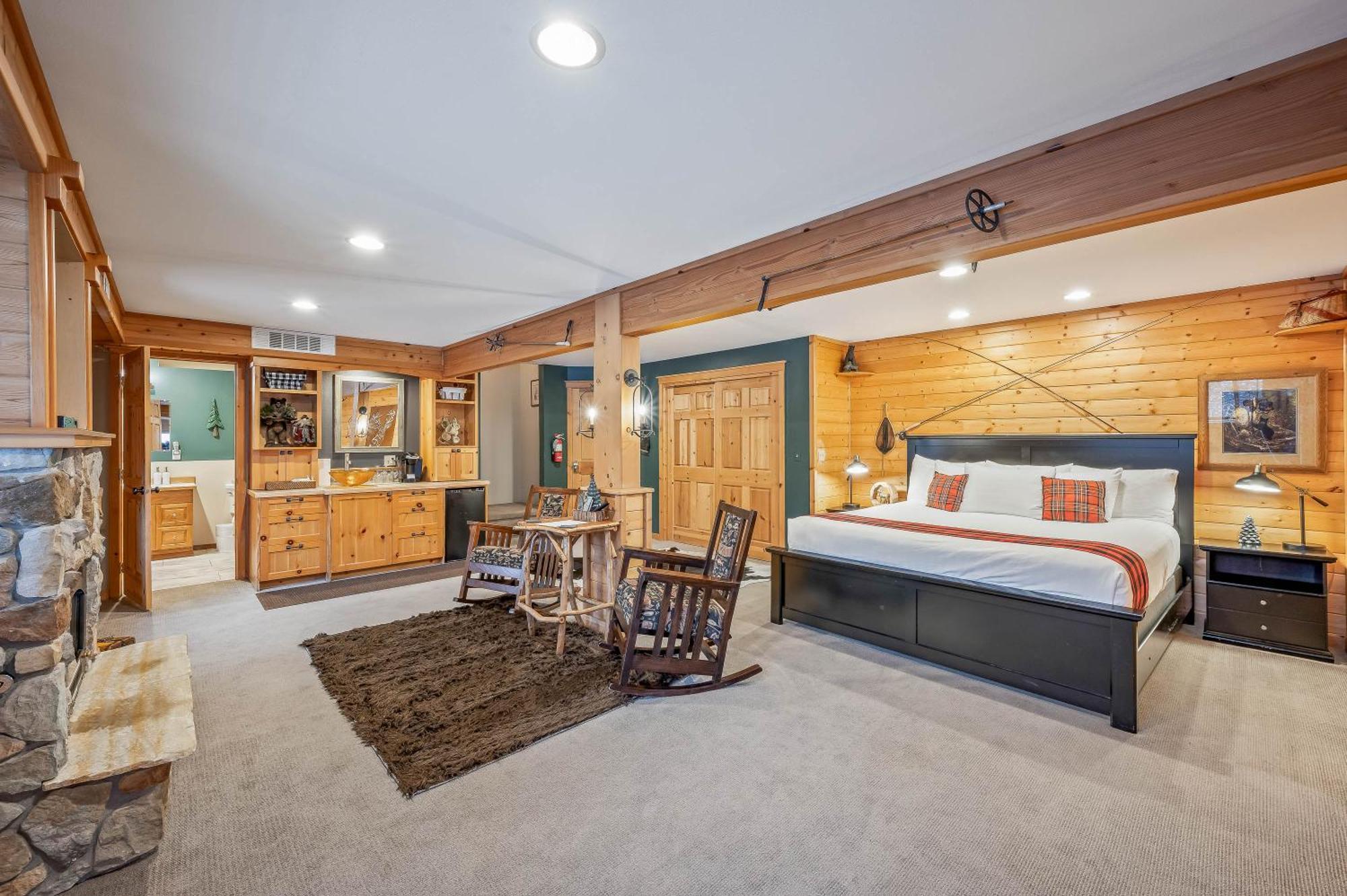 All Seasons River Inn Leavenworth Exterior photo